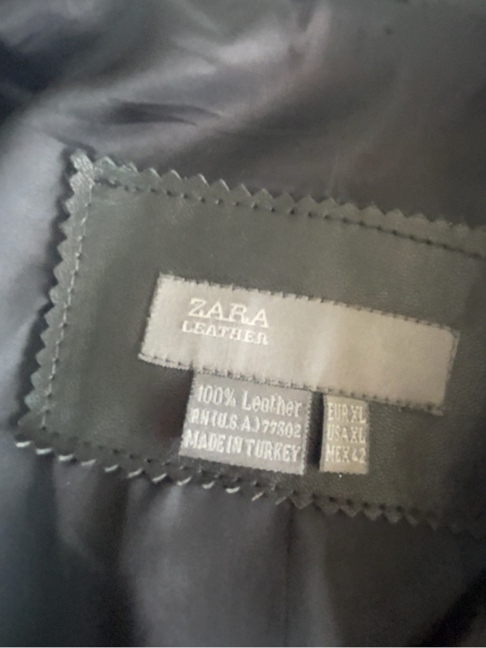 ZARA men’s 100% Leather Black Jacket Minimal Luxe Zip Moto Classic Pockets - Picture 4 of 5